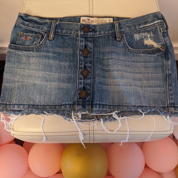 Hollister mini skirt - Picture 2 of 6
